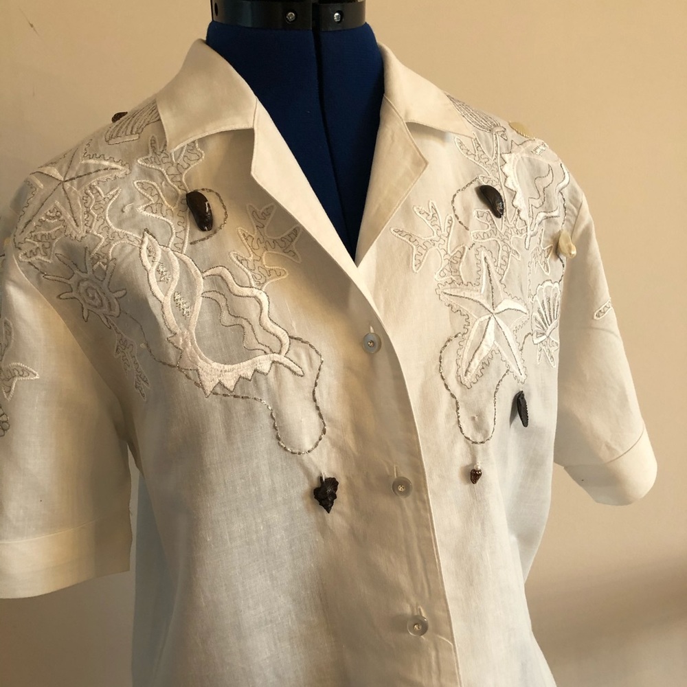 White Cotton Ramie Short Sleeve Embellished Blouse